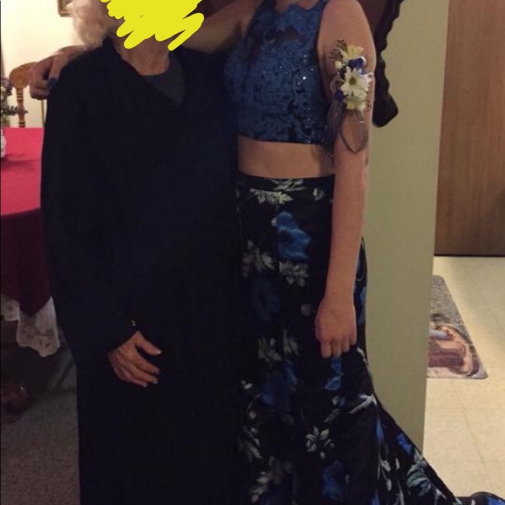 Prom dress